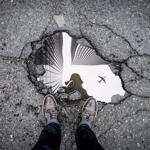 photo-1515162816999-a0c47dc192f7